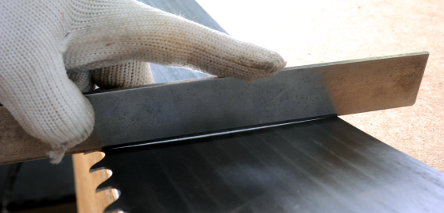 Checking blade tension